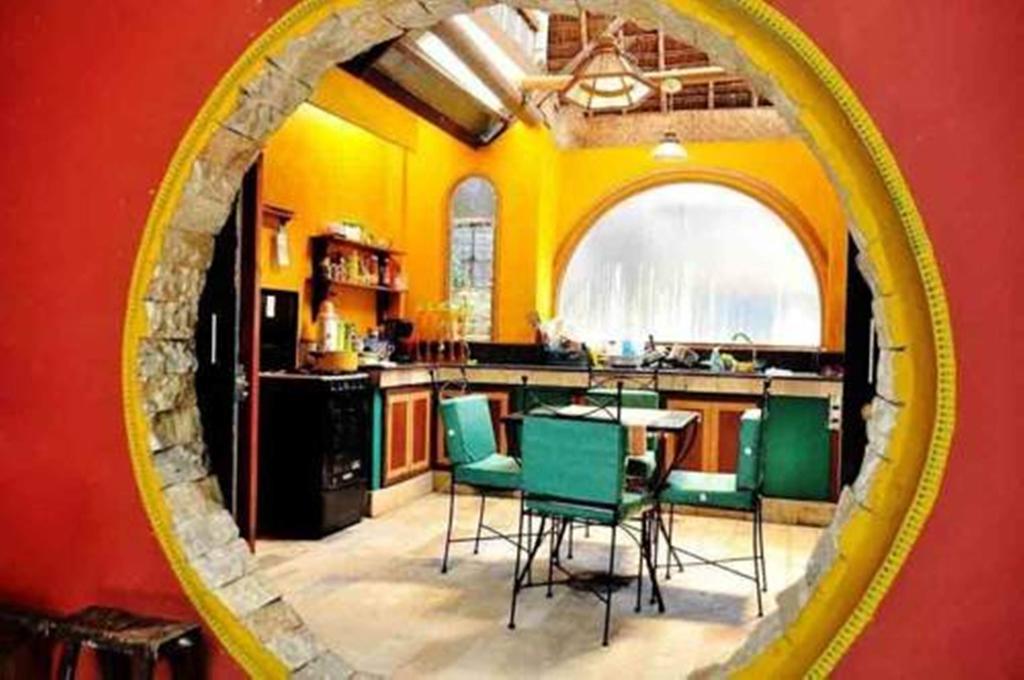 Hotel The Rabbit Hole Balabag  Exterior foto